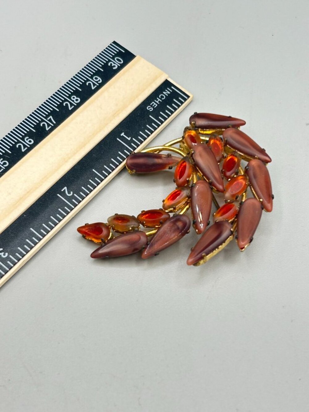 Vintage Unsigned AUSTRIA Pin Brooch Ombre Glass Rhinestones Fall Foliage Design - Picture 9 of 9